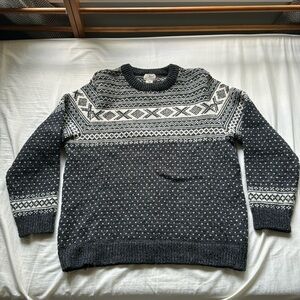 L.L. Bean large navy 100% wool heritage Norwegian Fairisle sweater
